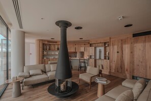 Couples treatment rooms, sauna, steam room, Turkish bath