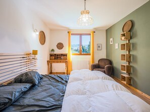 4 bedrooms
