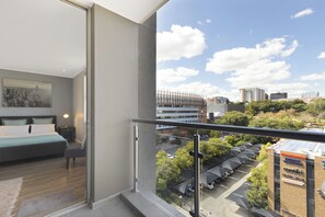 1 غرفة نوم ومكواة/لوح كي وواي فاي وملاءات أسرّة