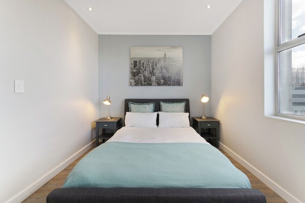 1 غرفة نوم ومكواة/لوح كي وواي فاي وملاءات أسرّة