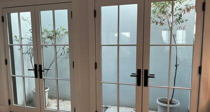 Beautiful Basement Apartment In Downtown Menlo Park, 5 Minutes from Stanford!