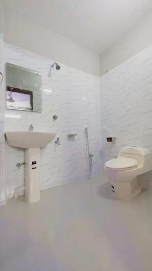 Shower, towels, soap, shampoo