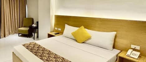 スタンダード ルーム | デスク、WiFi (無料)、ベッドシーツ