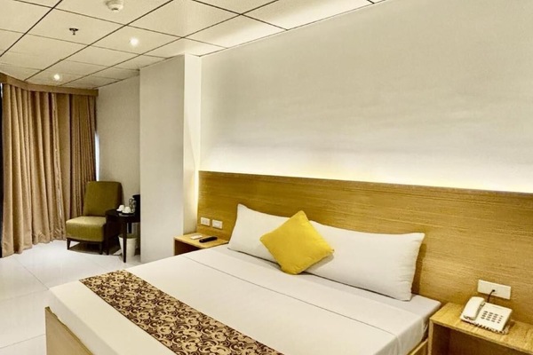 Standard Room | Desk, free WiFi, bed sheets