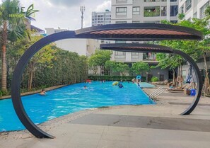 Outdoor pool - Botanica Premier Serviced Apartment (Tan Binh)