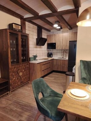 Deluxe Villa, Mountain View | Living area