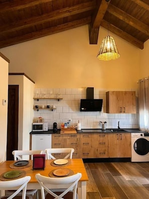 Classic Apartment, Mountain View | Living area