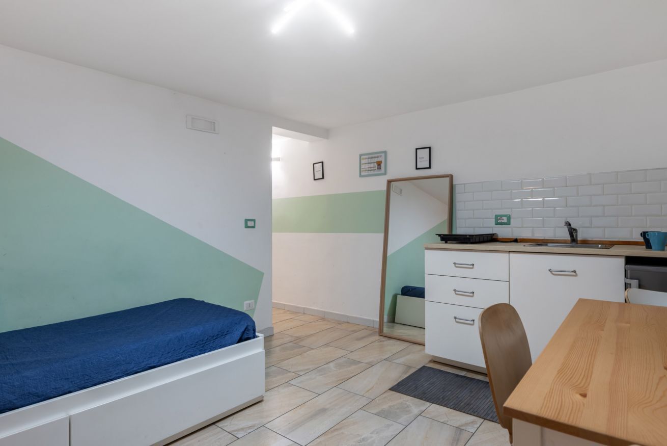 2 bedrooms, iron/ironing board