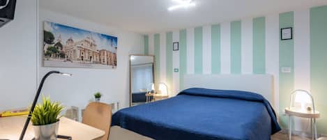 2 bedrooms, iron/ironing board