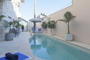 Seasonal outdoor pool - Dar Al Mauge Boutique Hotel (Bethlehem)