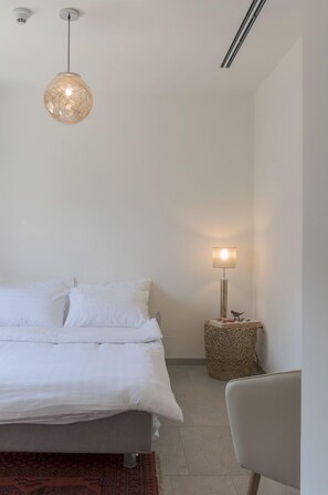 Family Suite, Balcony, City View | In-room safe, soundproofing, iron/ironing board, free WiFi - Dar Al Mauge Boutique Hotel (Bethlehem)