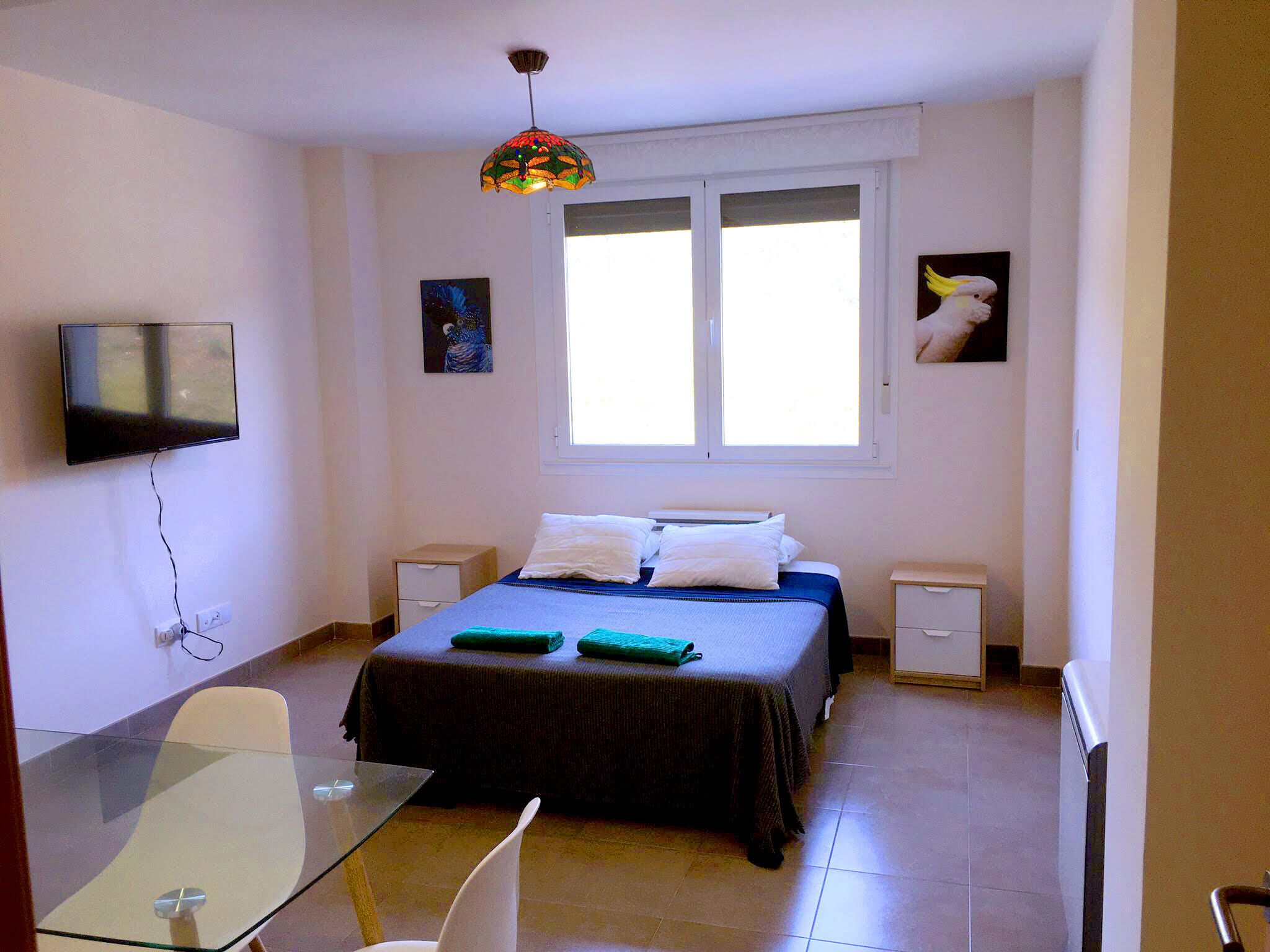 Familien-Doppel- oder -Zweibettzimmer, Veranda, Bergblick | Laptopgeeigneter Arbeitsplatz, Bügeleisen/Bügelbrett