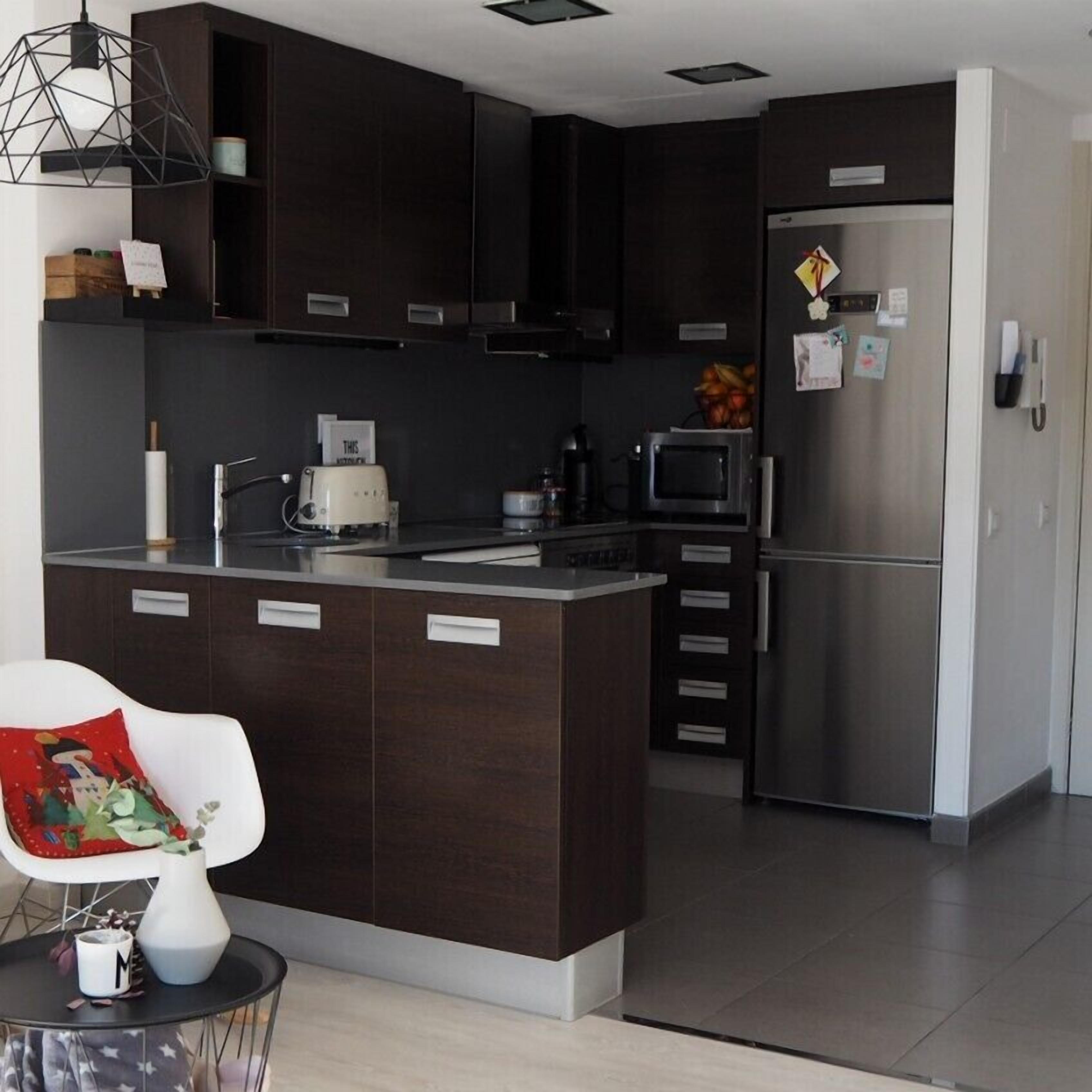 Fridge, microwave, cookware/dishes/utensils