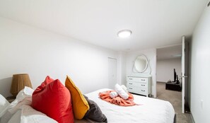 1 bedroom, iron/ironing board, travel cot, free WiFi