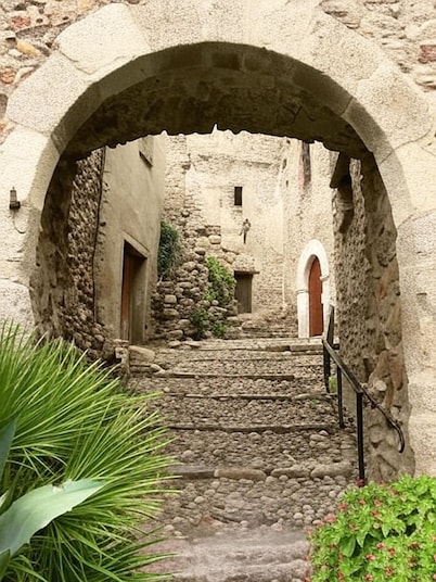Village house: Sea and Mountains