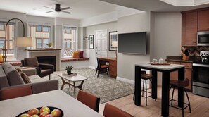 Smart TV - Summit Watch 1 Bedroom suite, full kitchen in Park City (Park City)