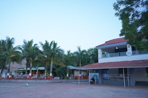 Fachada da propriedade