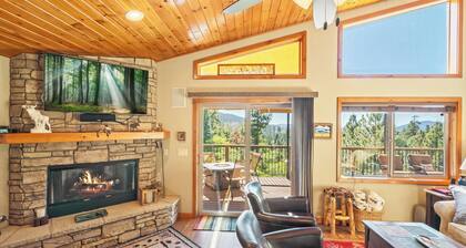 The Moose House By Destination Big Bear: 4 Bedroom Luxury Home! Gorgeous Views! HOT TUB! Gameroom!
