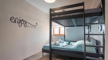 2 bedrooms, WiFi, bed sheets