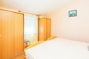 Classic Apartment, Balcony, Courtyard View | Iron/ironing board, free WiFi