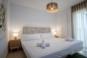 2 bedrooms, iron/ironing board, free WiFi, bed sheets
