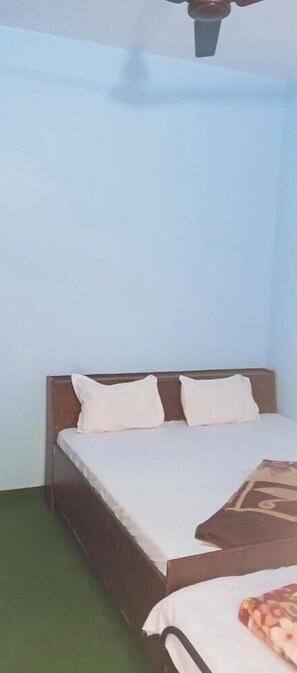 Basic Double Room, Mountain View | Free WiFi