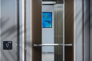 Elevator - Aweso Limassol (Limassol)