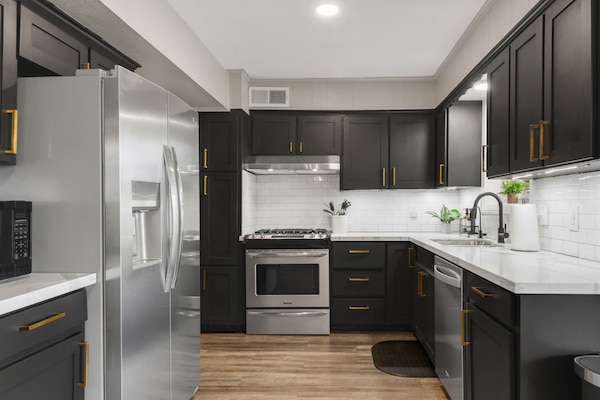 Kitchen has everything you need!