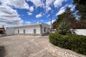 Exterior - AT GRANDMOTHER LINA'S HOUSE vacation home short rentals, Quiet and well-serviced area (Puglia)