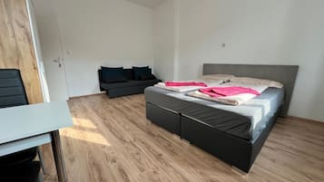 1 bedroom, iron/ironing board, WiFi, bed sheets