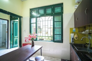Design Apartment, Balcony, City View | Private kitchen