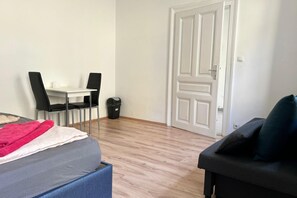 1 habitación, wifi y ropa de cama 