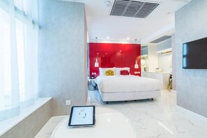 EAST ROOM - Family room for 3 persons - Tung Nam Lou Art Hotel (Kowloon)