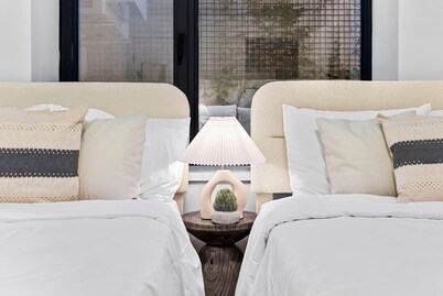 Brookline Haven | Rooftop + Deck + Game Room +T