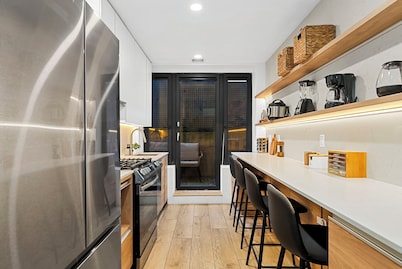 Brookline Haven | Rooftop + Deck + Game Room +T