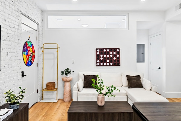 Téléviseur connecté, table de ping-pong