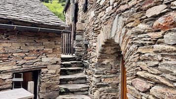 Maison Confort, salle de bains privée, vue montagne | Extérieur