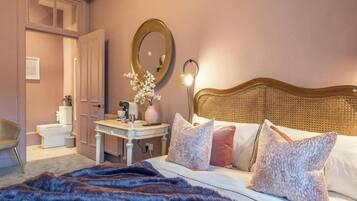 Sistema de insonorización, tabla de planchar con plancha, wifi gratis