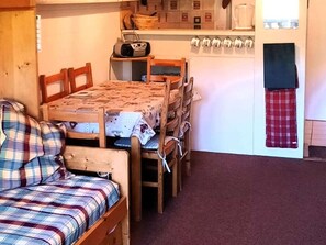 Dining - Les Gets: 2 Rooms + Cabin, 5 pers, Garage 300m to slopes (Les Gets)