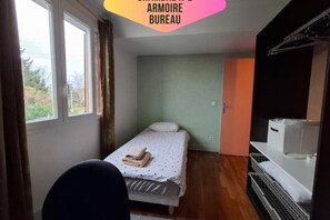 3 dormitorios, tabla de planchar con plancha, wifi y ropa de cama