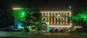 Club Central Hotel