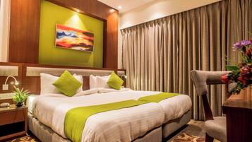 Classic Room | Laptop workspace, soundproofing, free WiFi