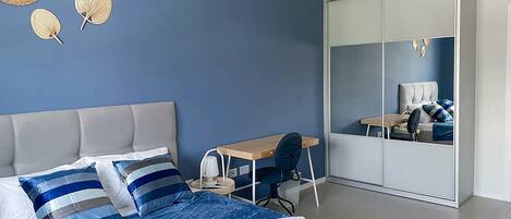 Classic Apartment | Desk, laptop workspace, iron/ironing board, free WiFi