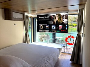 Tech - L'Escale Royale Verneuil-sur-Seine (Verneuil-sur-Seine)