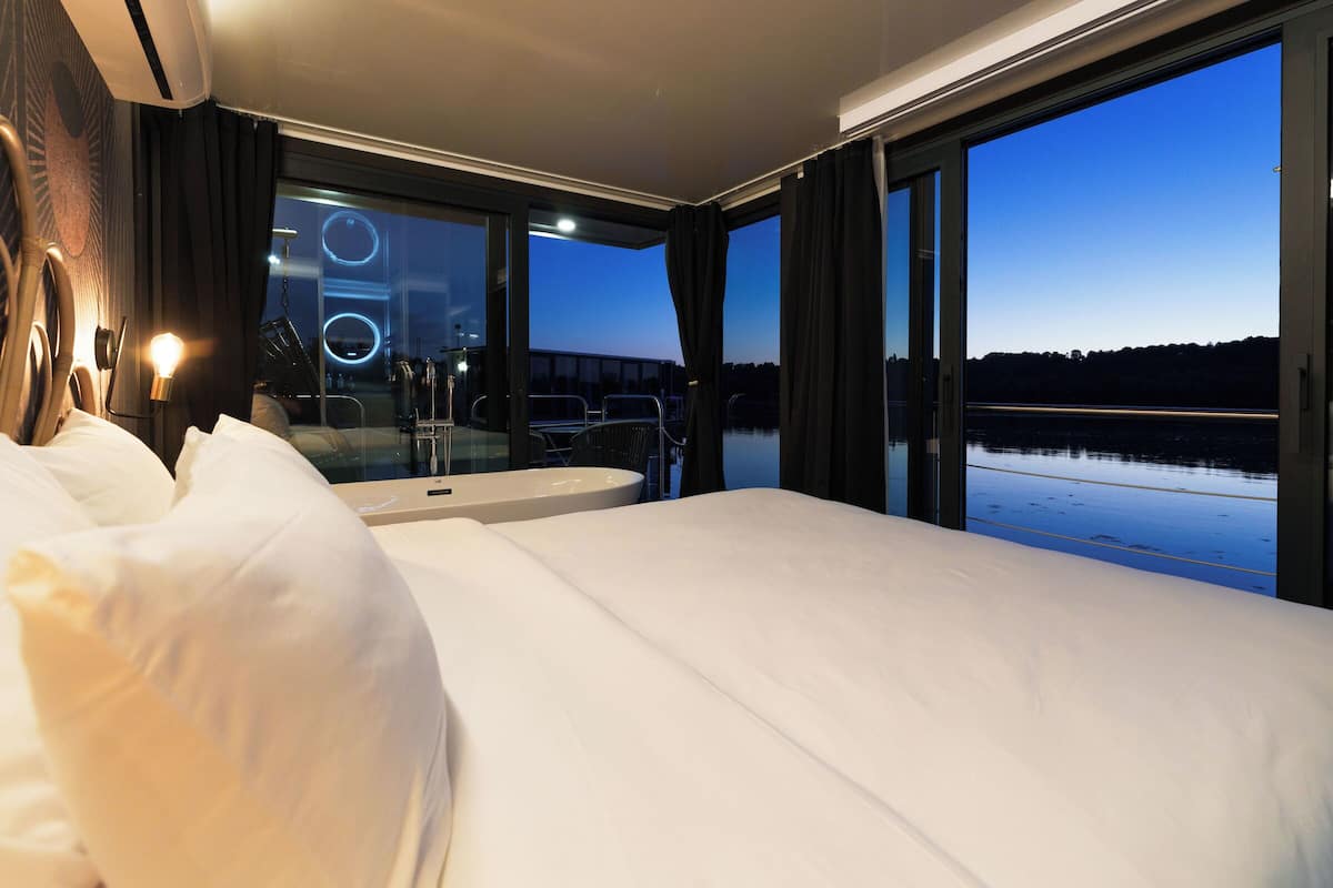 Panoramic-Suite, Seeblick | Schreibtisch, laptopgeeigneter Arbeitsplatz, kostenloses WLAN