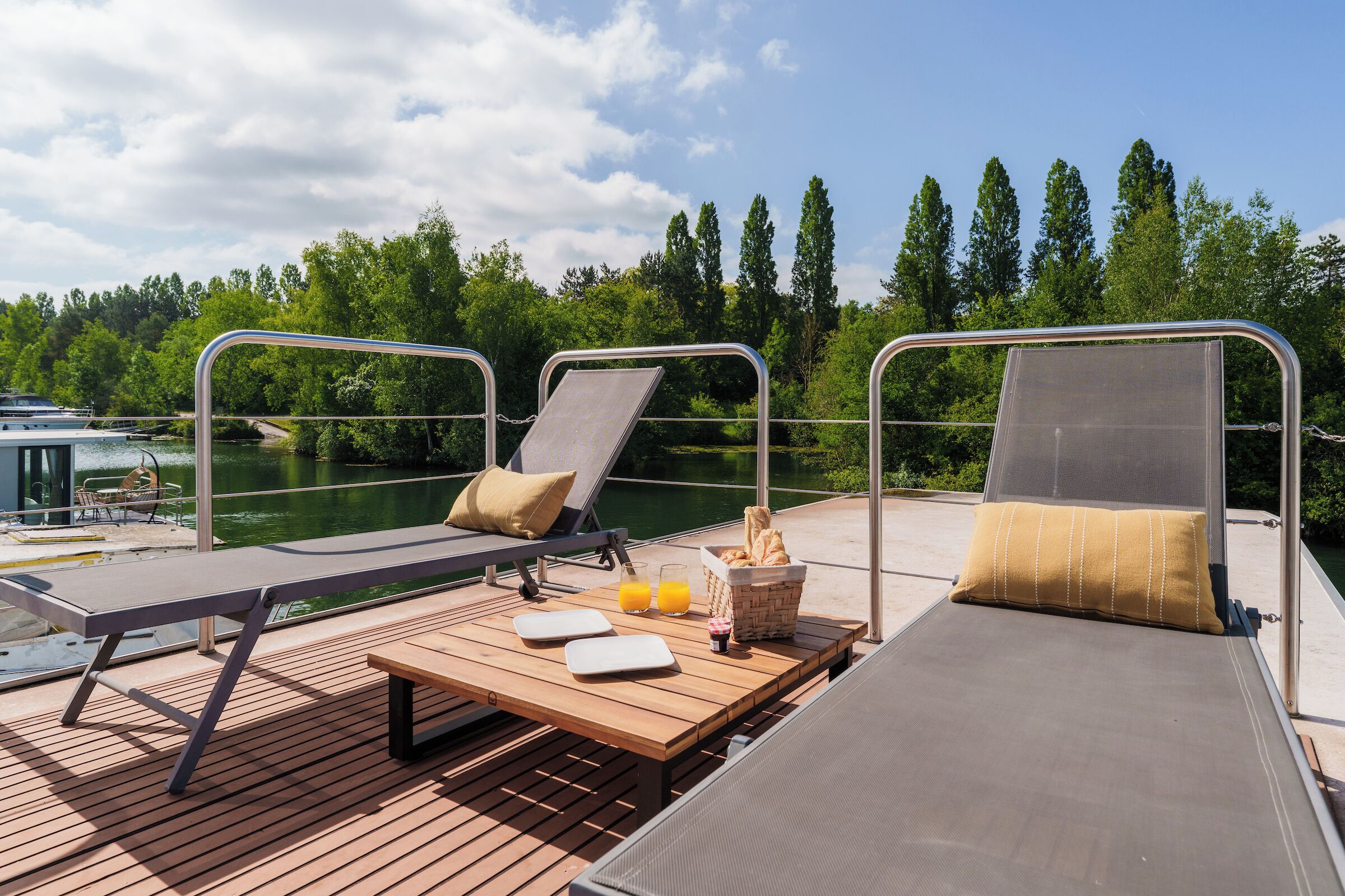 Superior suite, 1 kingsize bed, sauna, uitzicht op meer | Terras