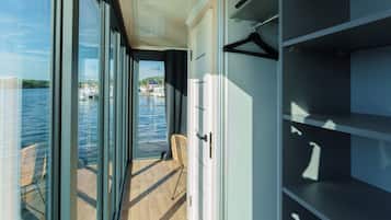 Panoramic Suite, Lake View | Desk, laptop workspace, free WiFi