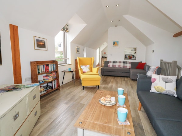Cottage | Living area