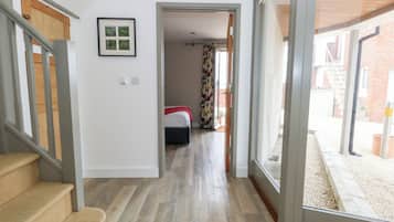 2 habitaciones, decoración personalizada y muebles diferentes