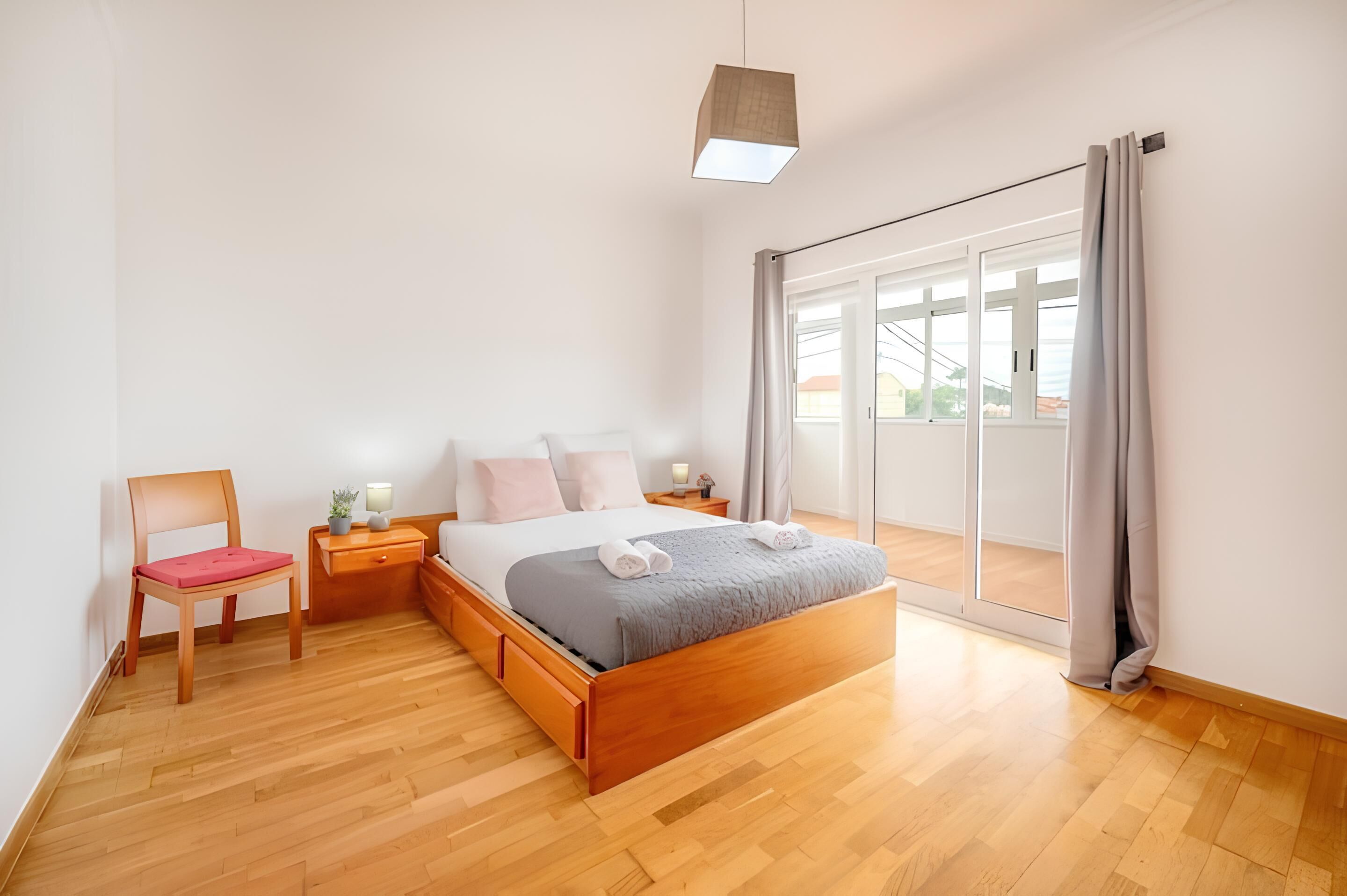 4 slaapkamers, internet, beddengoed